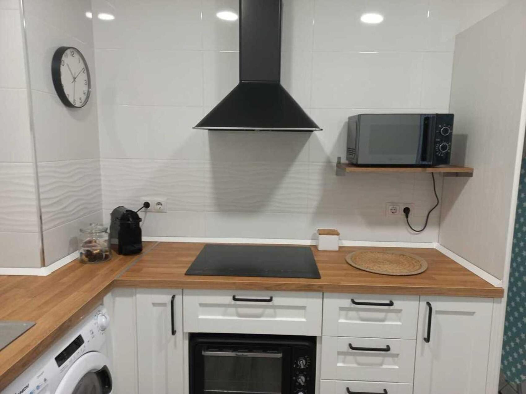 Nuevo Apartamento Junto Al Mar 푸엔히롤라 외부 사진